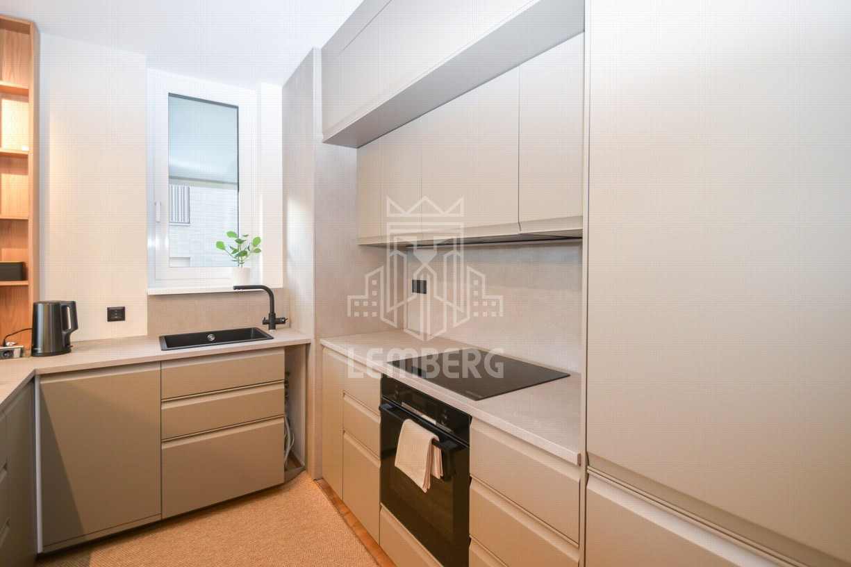 Дуже атмосферна 3-кімнатна квартира в ЖК Vydrica