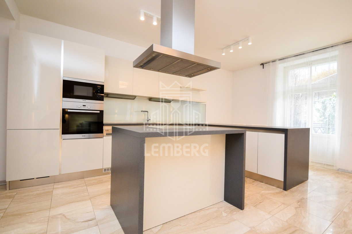 Просторная 4-комнатная квартира на ул.Hlboká