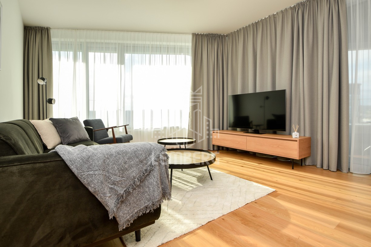 4-кімнатна квартира з видом на місто в проекті Sky Park